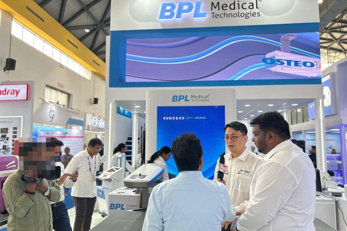 Product briefing at a medical exhibition